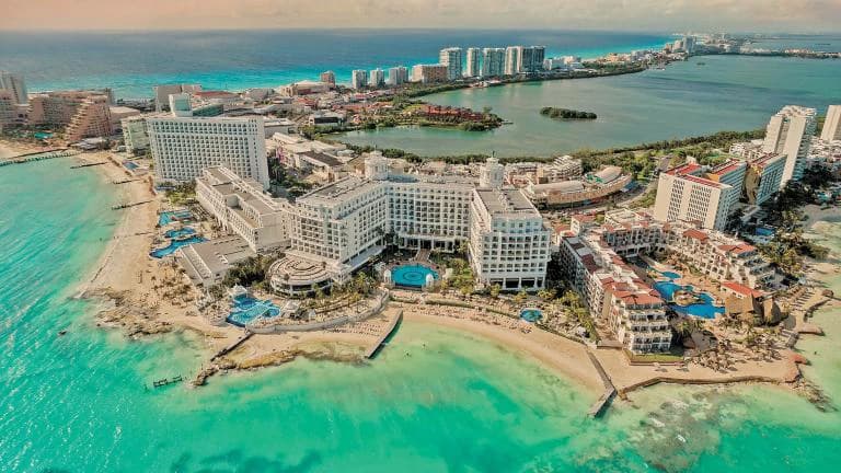 ¿Es seguro viajar a la Riviera Maya?